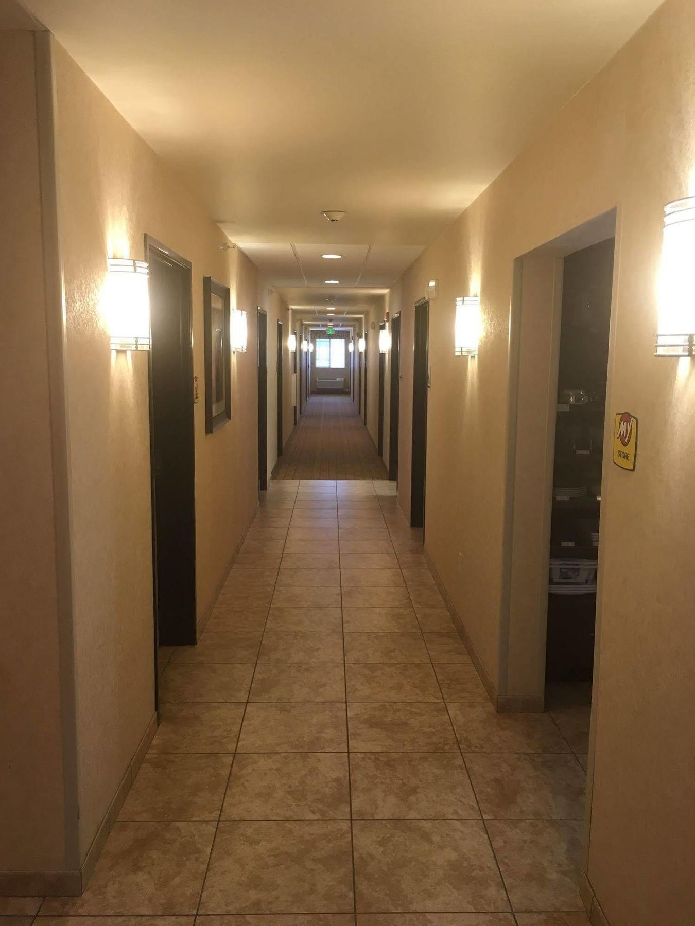 My Place Hotel-Dickinson, Nd Exterior foto